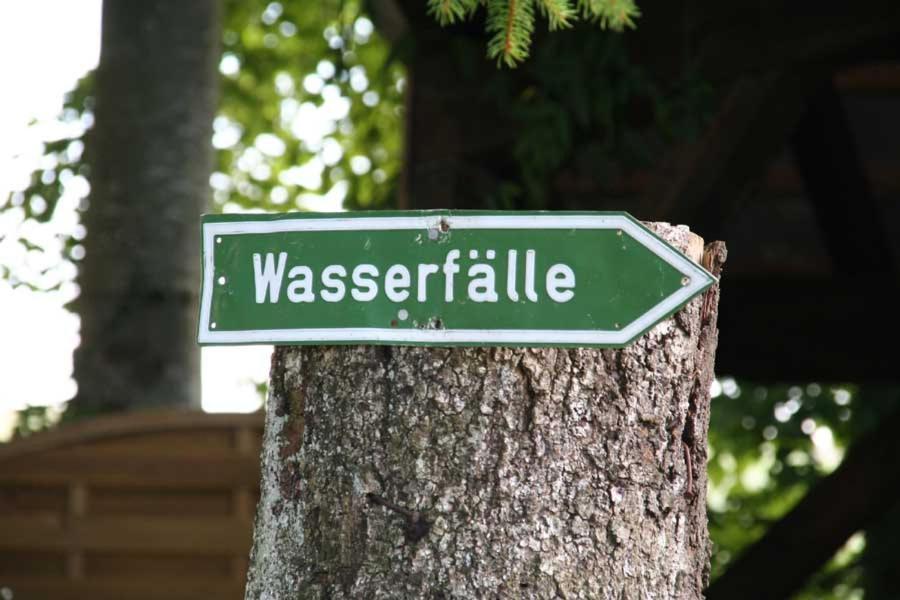 Bed And Breakfast - Die Aelplersuit Fuer Backpackers - Rucksacktouristen Im Berghuesli Linthal المظهر الخارجي الصورة