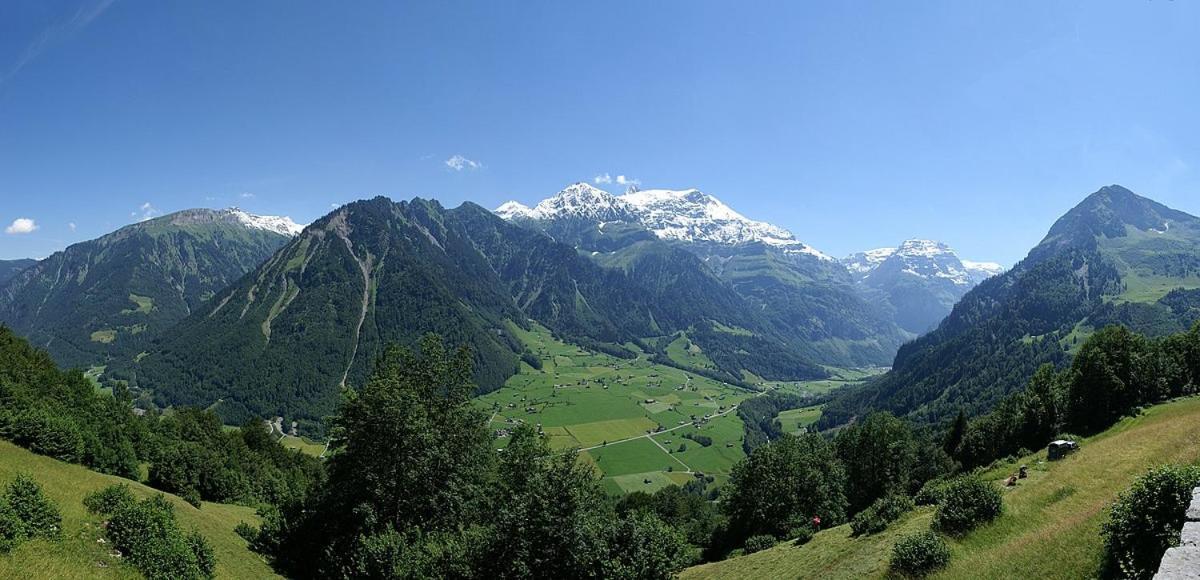 Bed And Breakfast - Die Aelplersuit Fuer Backpackers - Rucksacktouristen Im Berghuesli Linthal المظهر الخارجي الصورة